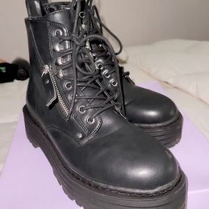 Steve Madden Platform Boots